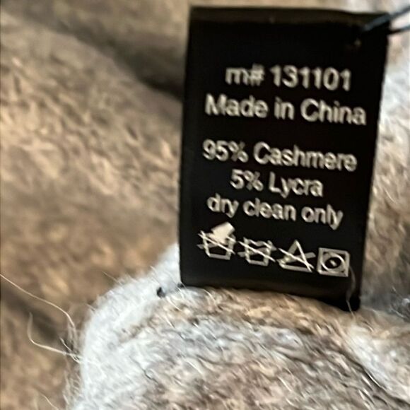 New! Beryll Vivi Cashmere Cropped Coat with Hood in Shell Gray One Size NWT - Picture 16 of 16